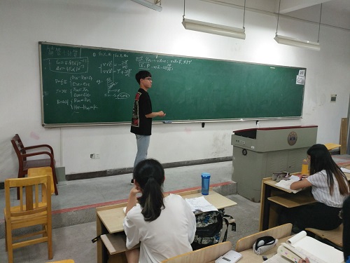 m1528648909593210.jpg 15170d1fcad8db87.jpg